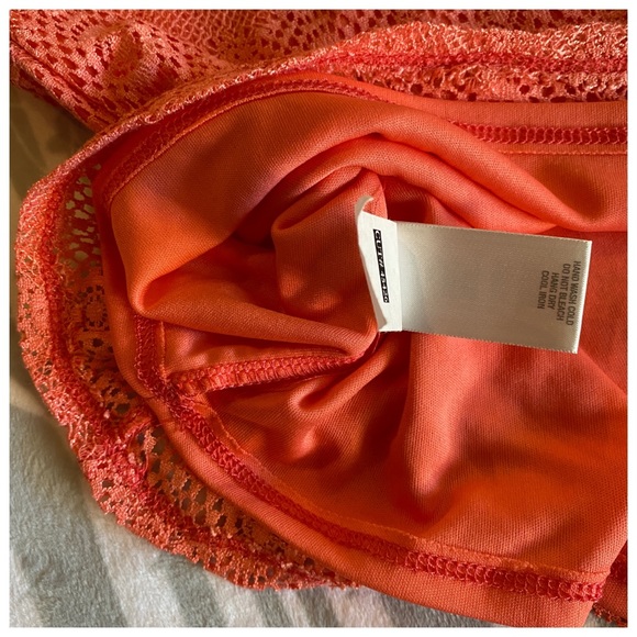 Dress Barn Brazen Orange Lacey Petite Top - Picture 5 of 8